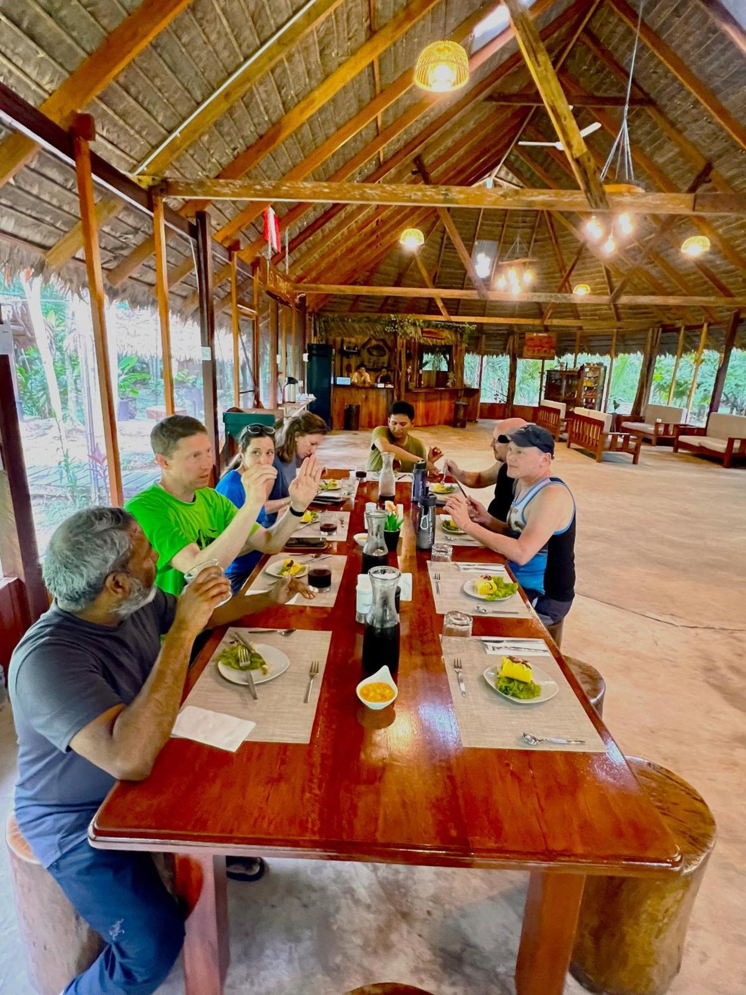 Tronco Tambopata Adventure Otel Puerto Maldonado Dış mekan fotoğraf